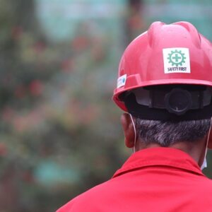 Stay safe and comfortable on the job with Milwaukee's ergonomic safety helmet design