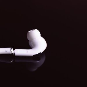 De bedste budgetvenlige trådløse earbuds på markedet